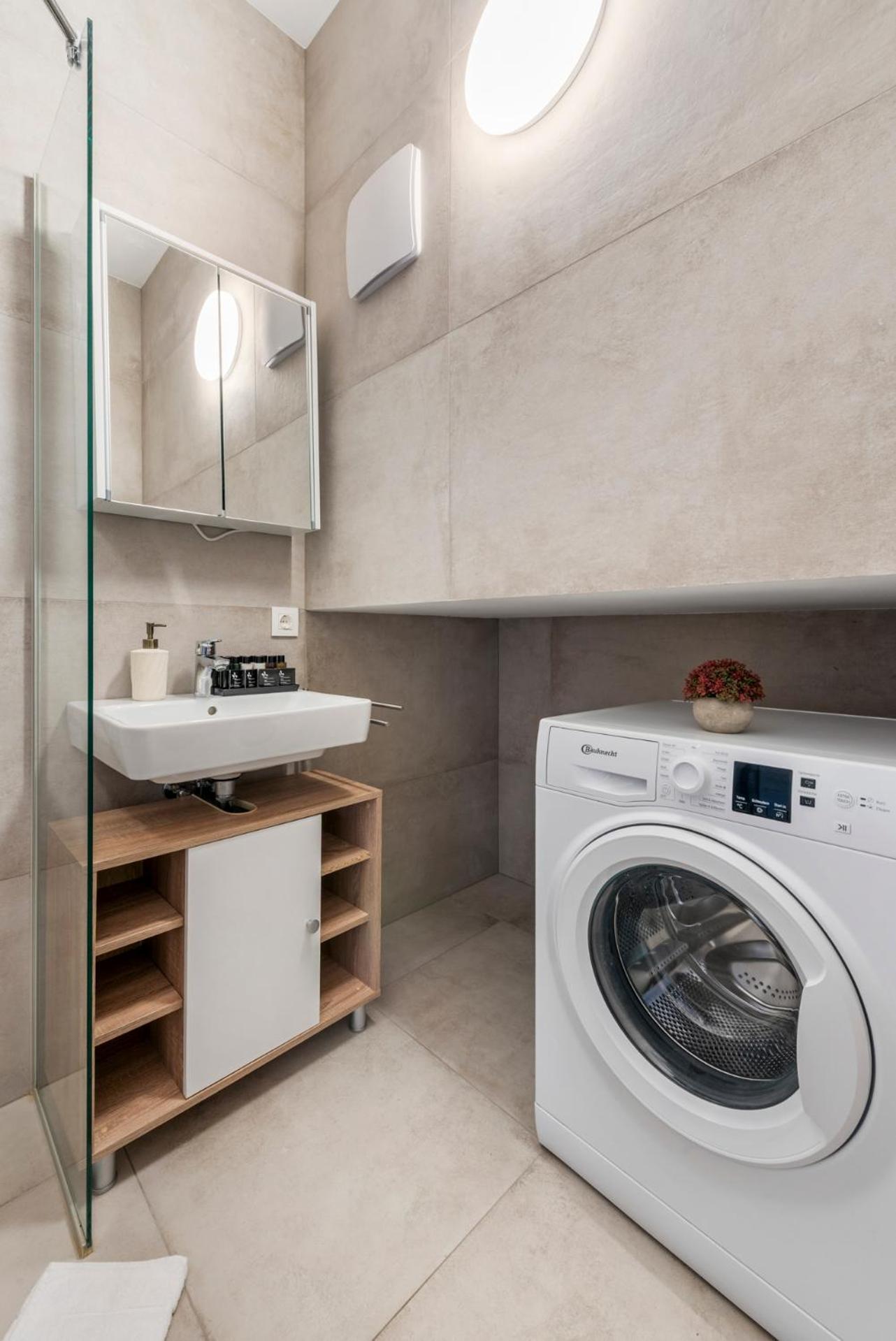 Vienna Hills Living Aparthotel Bagian luar foto