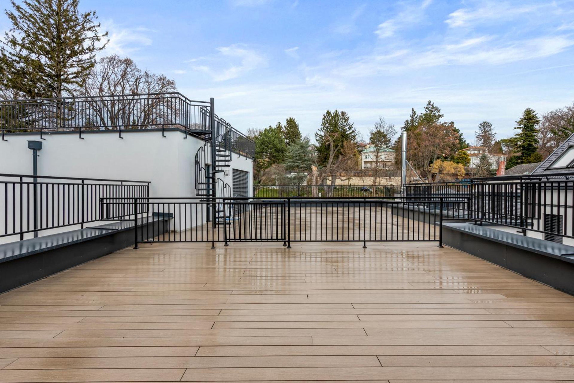 Vienna Hills Living Aparthotel Bagian luar foto