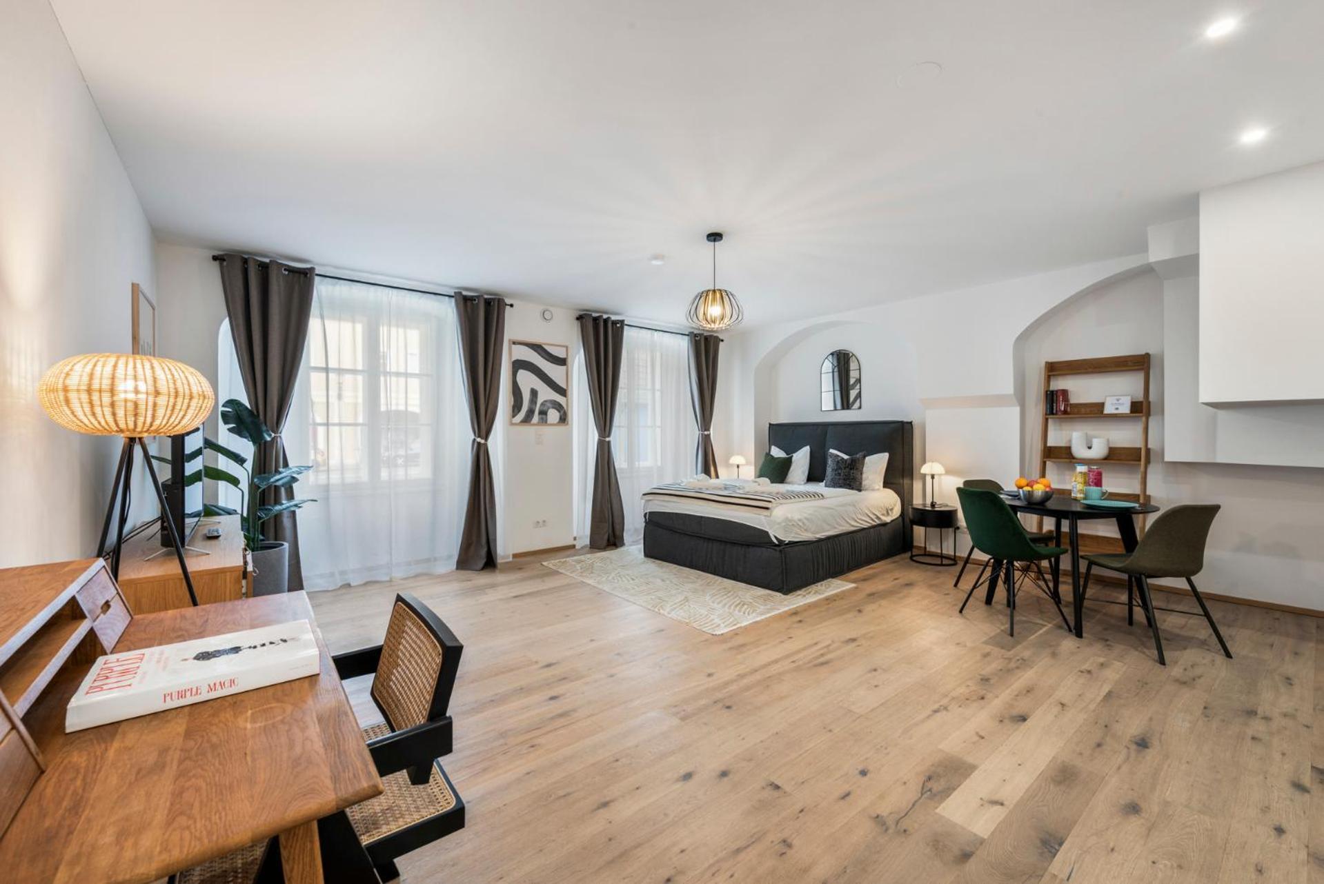Vienna Hills Living Aparthotel Bagian luar foto
