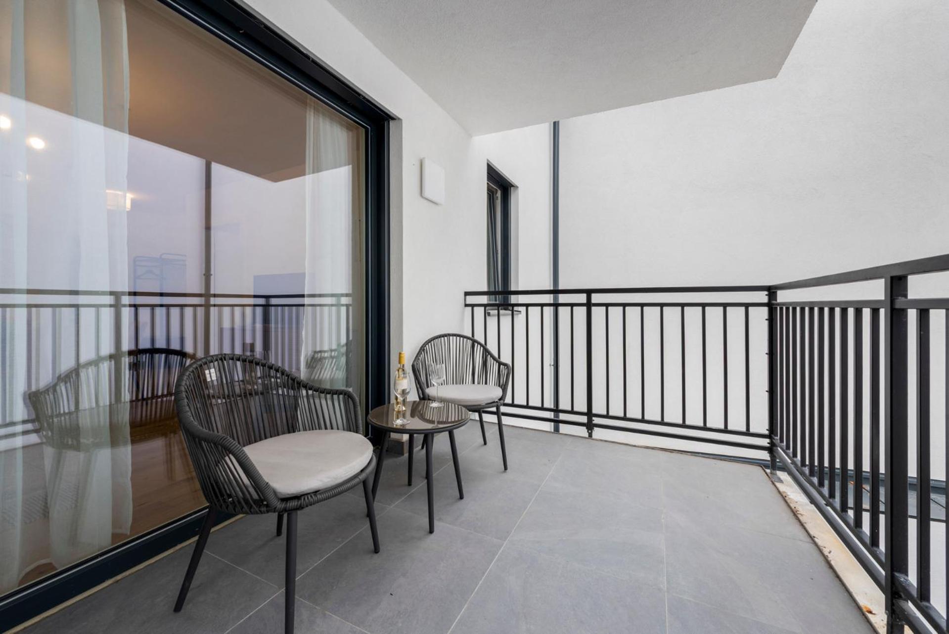 Vienna Hills Living Aparthotel Bagian luar foto