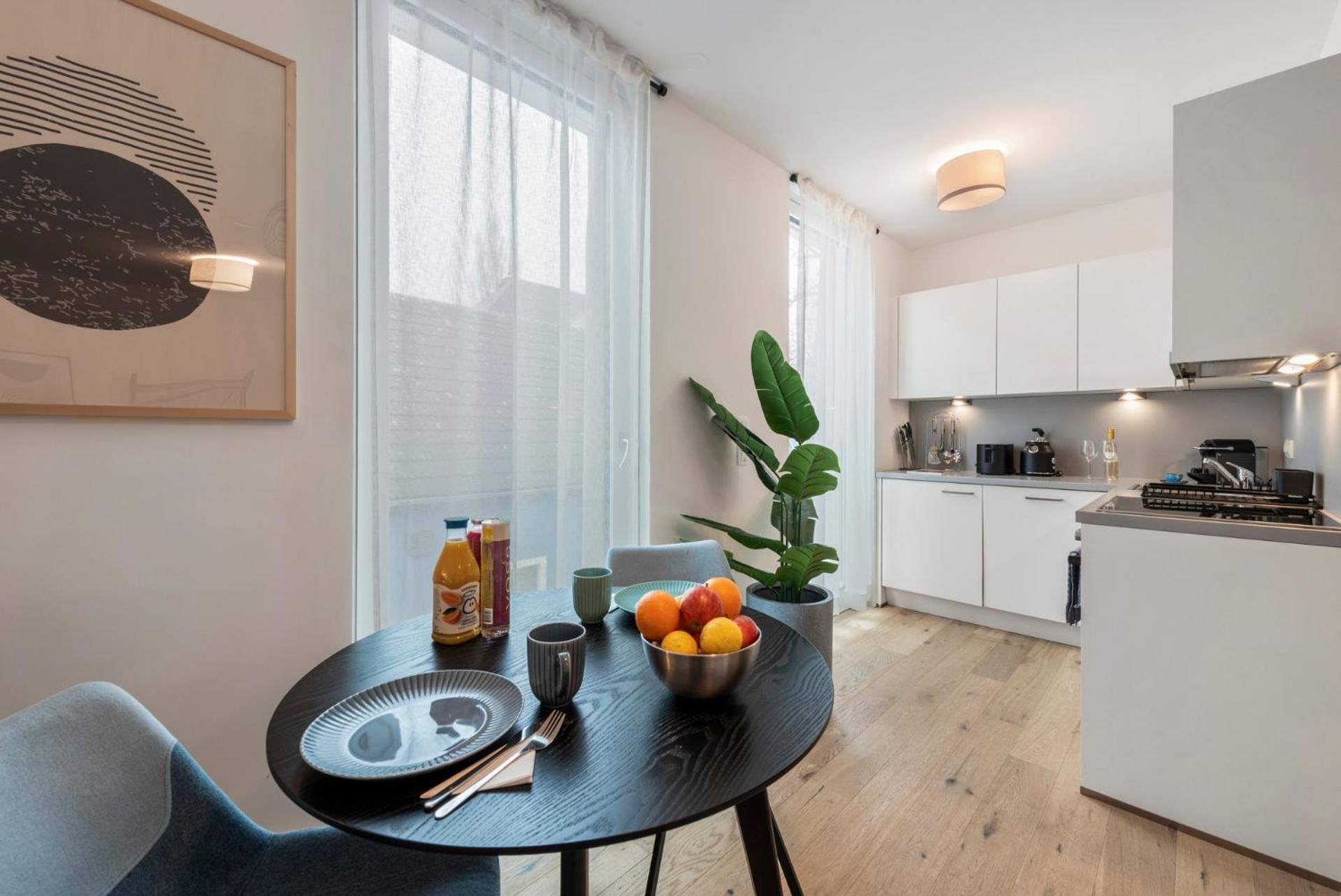 Vienna Hills Living Aparthotel Bagian luar foto