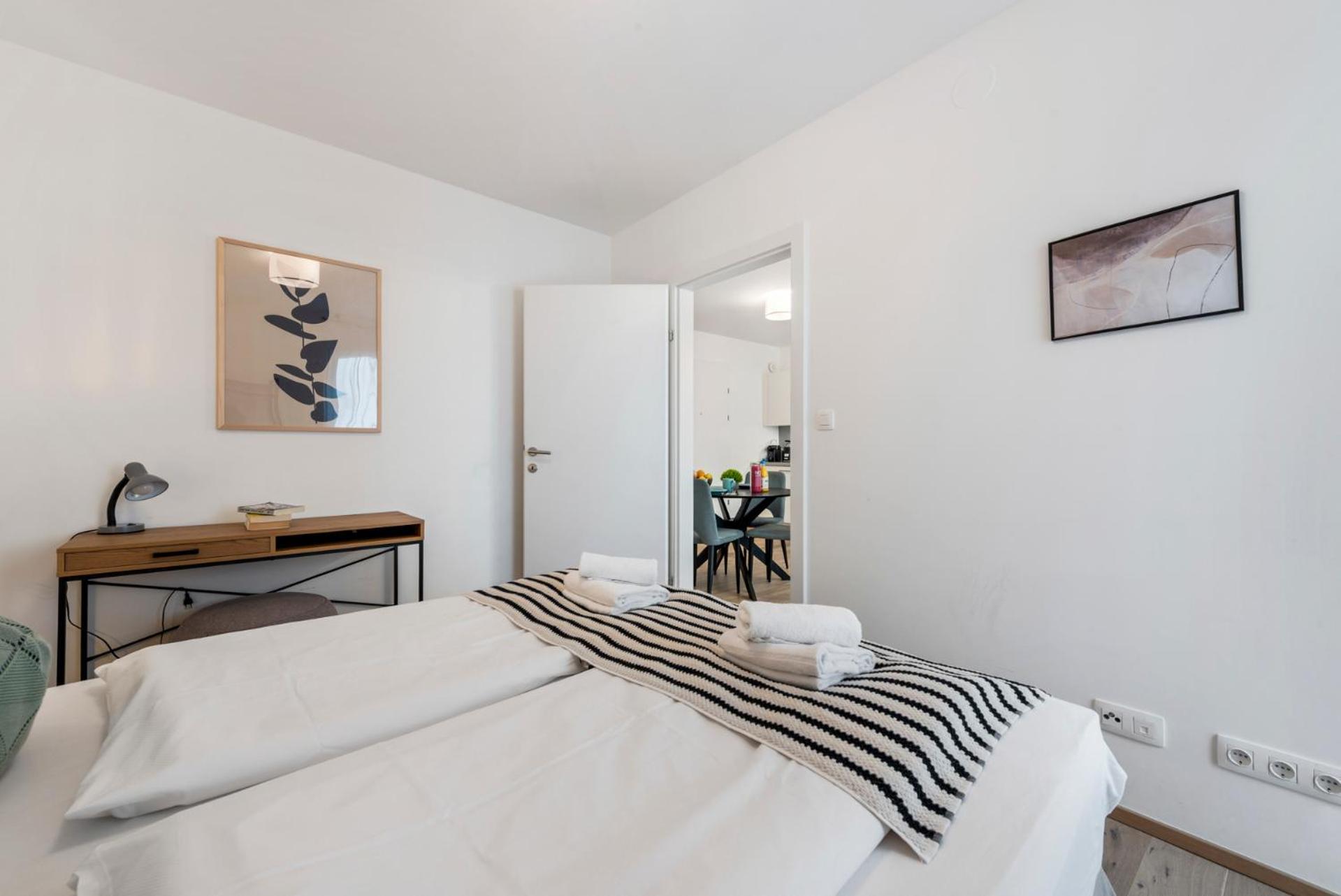 Vienna Hills Living Aparthotel Bagian luar foto